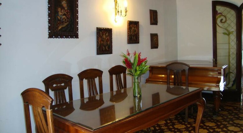 Hotel Se�orial