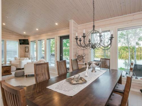Holiday Home V�yl�nvarsi