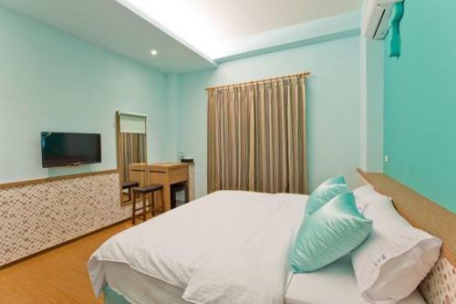 Hostal Lee House