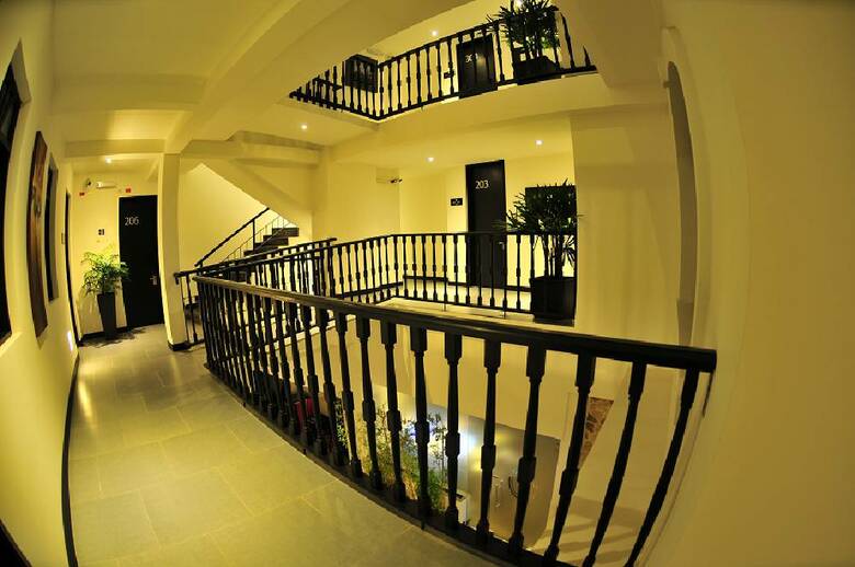 Hotel Puerta De San Antonio