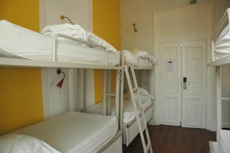 Hotel Hostal Equity Point Lisboa