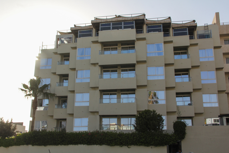 New Farah Hotel