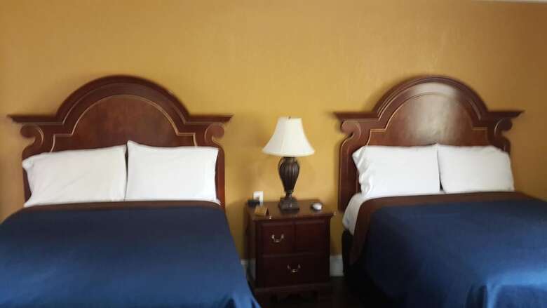 Hotel American Regency Inn