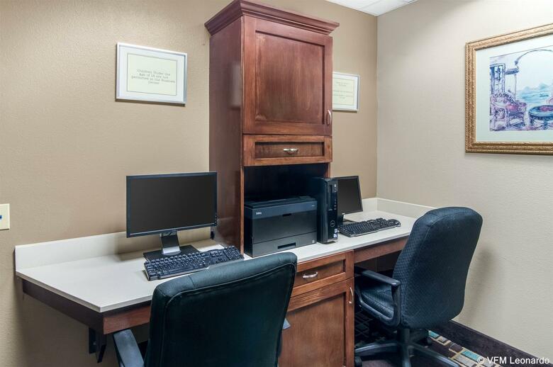 Hotel Comfort Suites