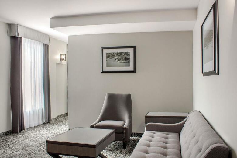 Chateau Moncton & Suites An Ascend Hotel Collection Member