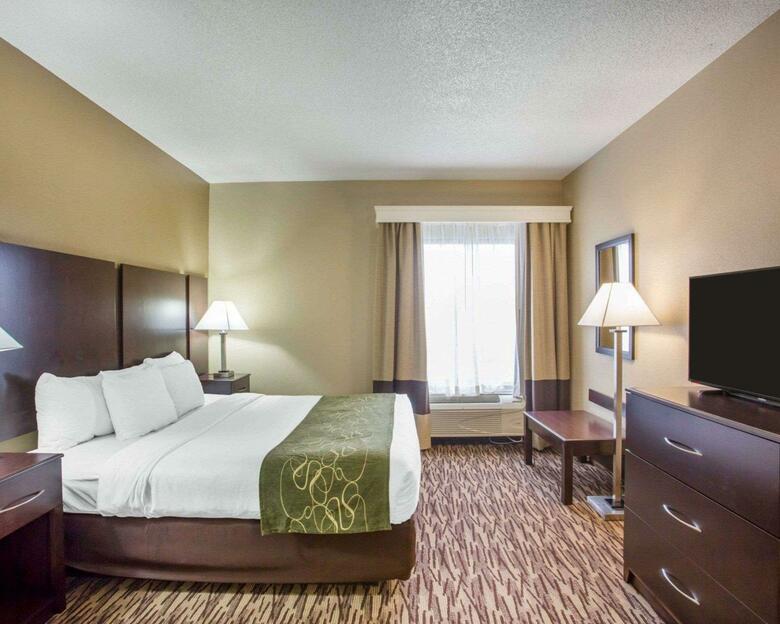 Hotel Comfort Suites