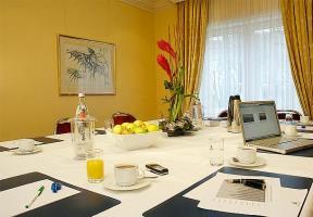 Courtyard By Marriott Hamburg Airport Hotel