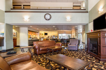 Hotel Comfort Suites