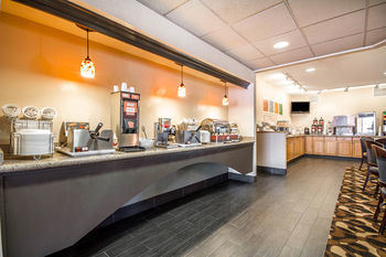 Hotel Comfort Suites