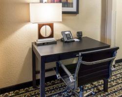 Hotel Comfort Suites