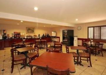 Hotel Comfort Inn & Suites Near Long Beach Conv. Ctr