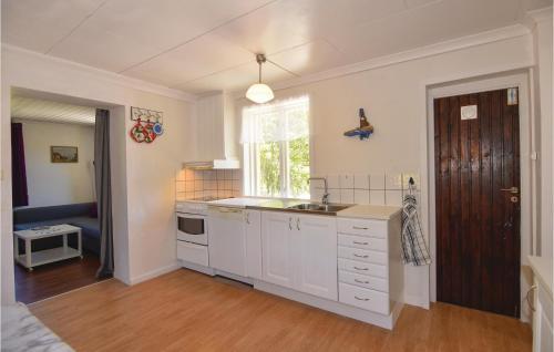 One-bedroom Holiday Home In Hunnebostrand