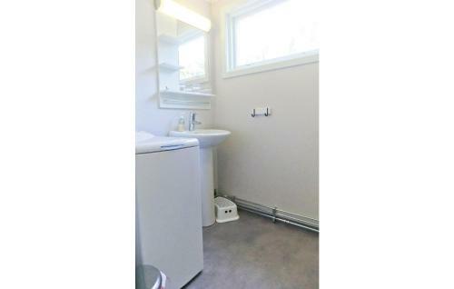 Two-bedroom Holiday Home In Morbylanga