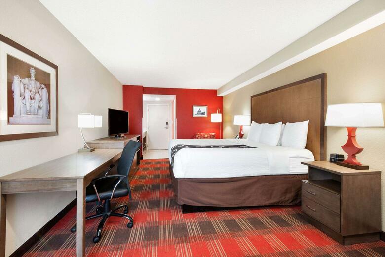 Hotel Comfort Inn