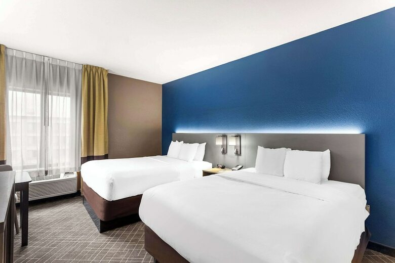 Hotel Comfort Suites