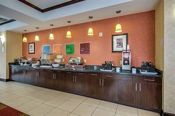 Hotel Comfort Suites