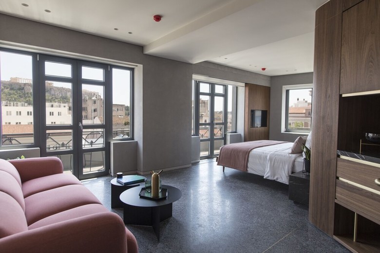 Perianth Hotel