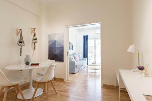Cosy And Spacious 1bd Apartment - Koukaki By Upstreet