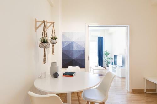 Cosy And Spacious 1bd Apartment - Koukaki By Upstreet