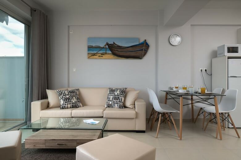 Alekos Apartments