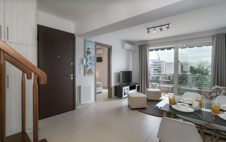 Alekos Apartments