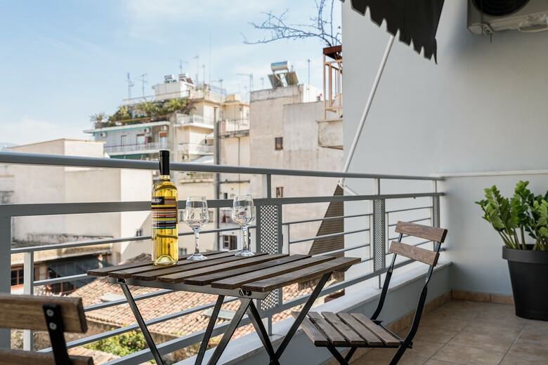Alekos Apartments