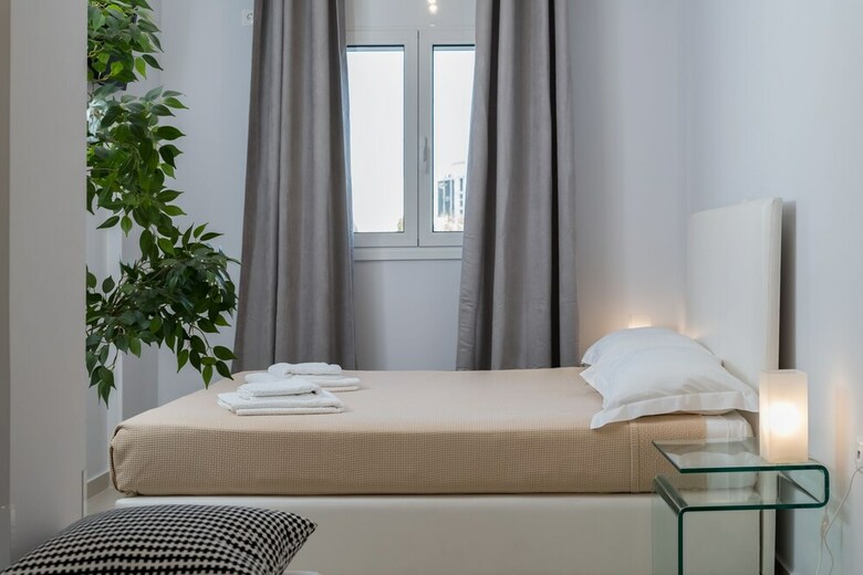 Alekos Apartments