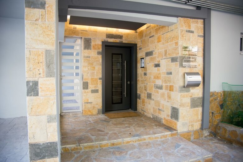 Alekos Apartments