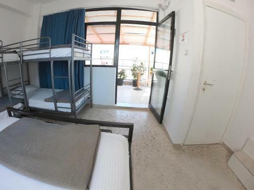 Acropolis Hostel