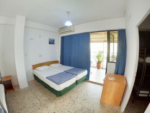 Acropolis Hostel