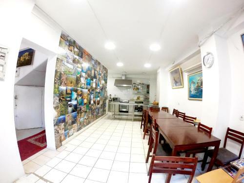 Acropolis Hostel