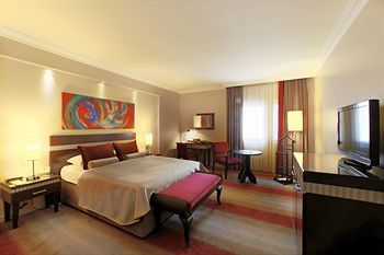 Hotel Almira