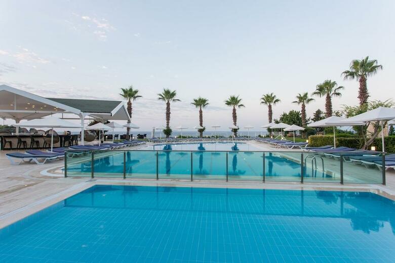Club Hotel Falcon