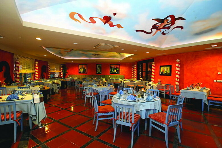 Hotel Royal Wings