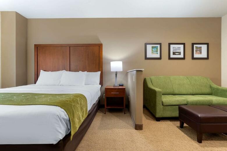 Hotel Comfort Suites