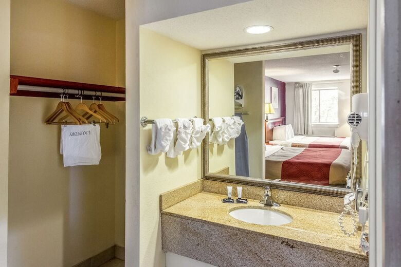 Hotel Econo Lodge