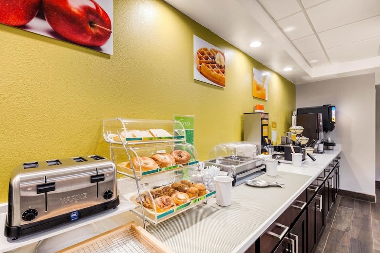 Hotel Comfort Inn