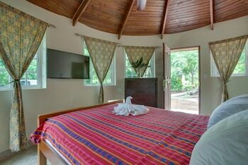 Hotel Midas Resort