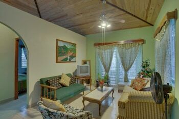 Hotel Midas Resort