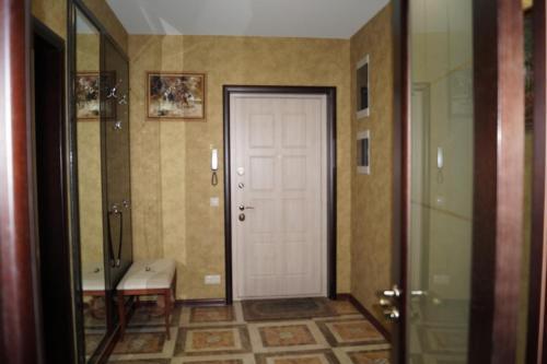 Apartment On Oboronnaya 29