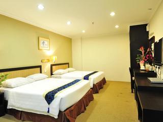 Hallmark Hotel