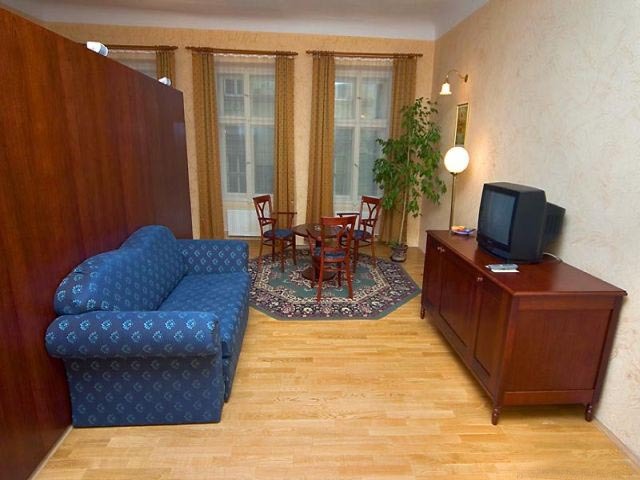 U Suteru Hotel