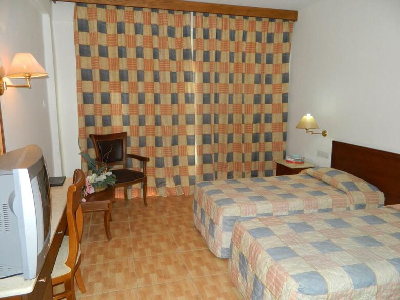 Moniatis Hotel