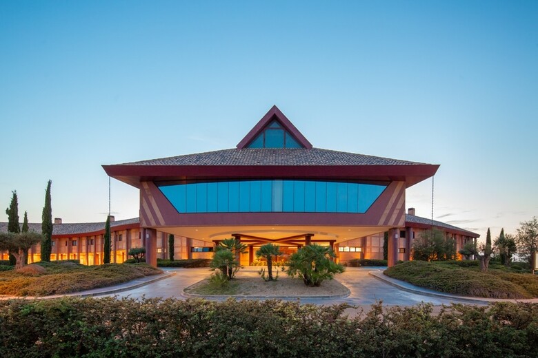Hotel Exe Layos Golf