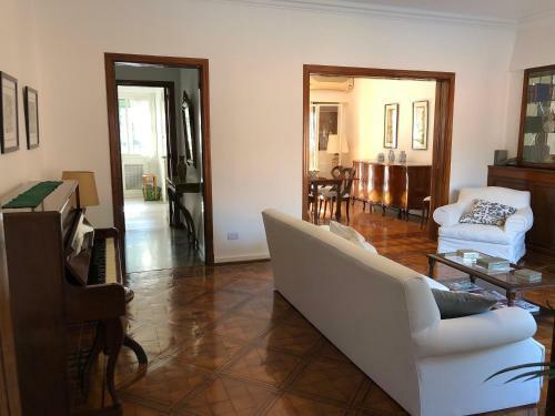 Olivos�s Home