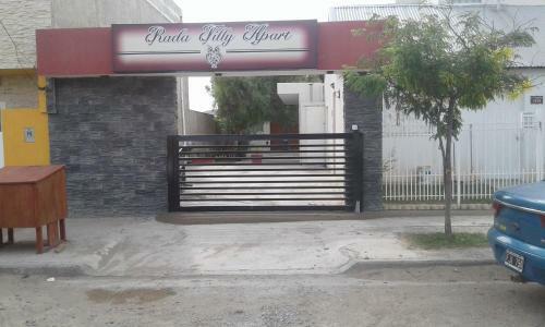 Rada Tilly Apart