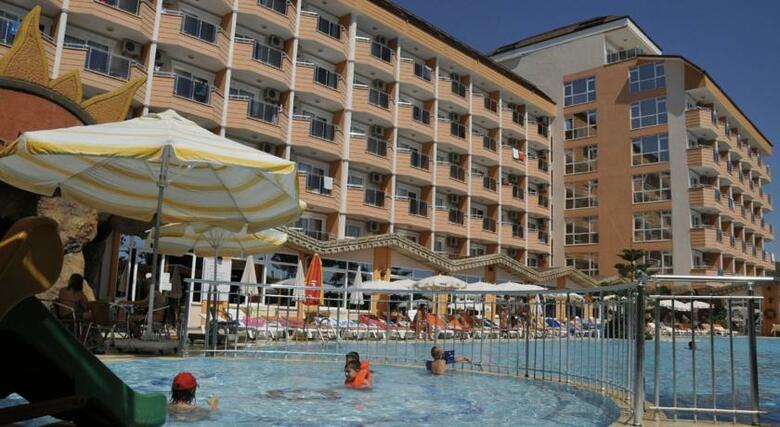 First Class Hotel