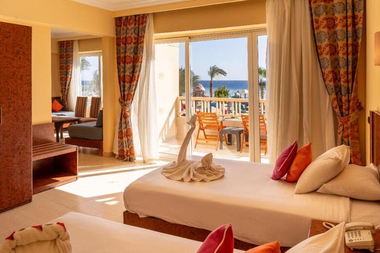 Hotel Shoni Bay Resort