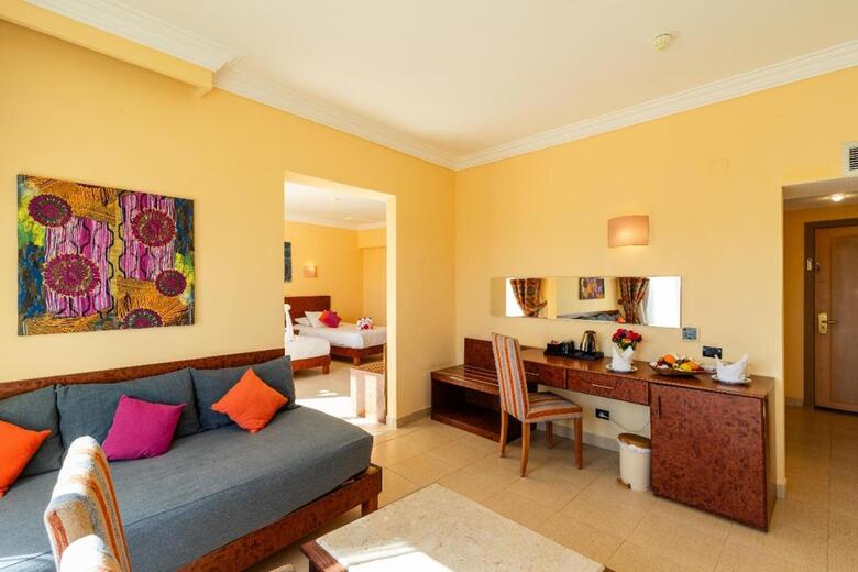 Hotel Shoni Bay Resort