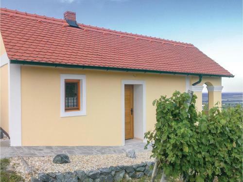 One-bedroom Holiday Home In Deutsch-schutzen
